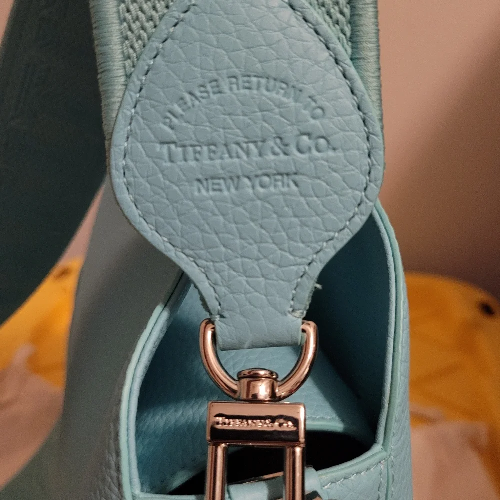 JAPAN 🪷 LIMTIED 2WAY TIFFANY & CO Blue Leather Medium Tote Bag NEW - Picture 6 of 13